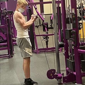 Meet your Posher, James